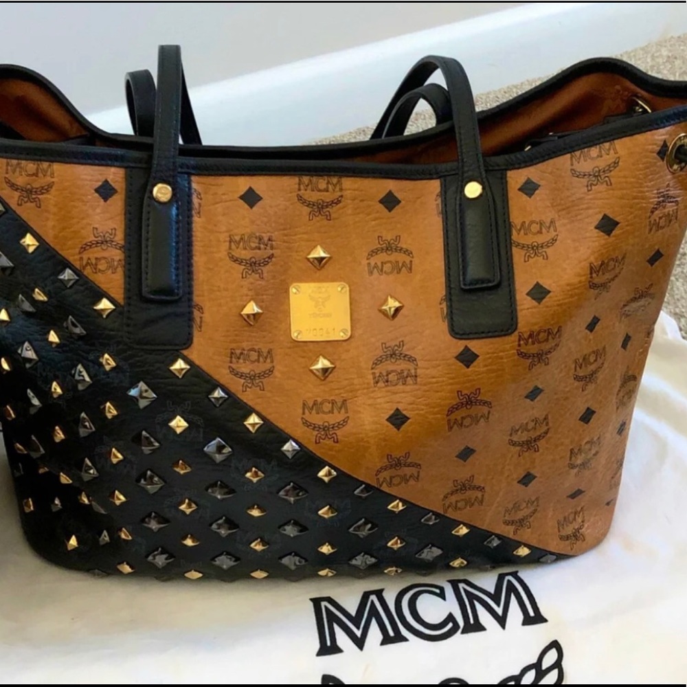 Authentic MCM Limited Edition Shopper with Studs （3-piece set）
